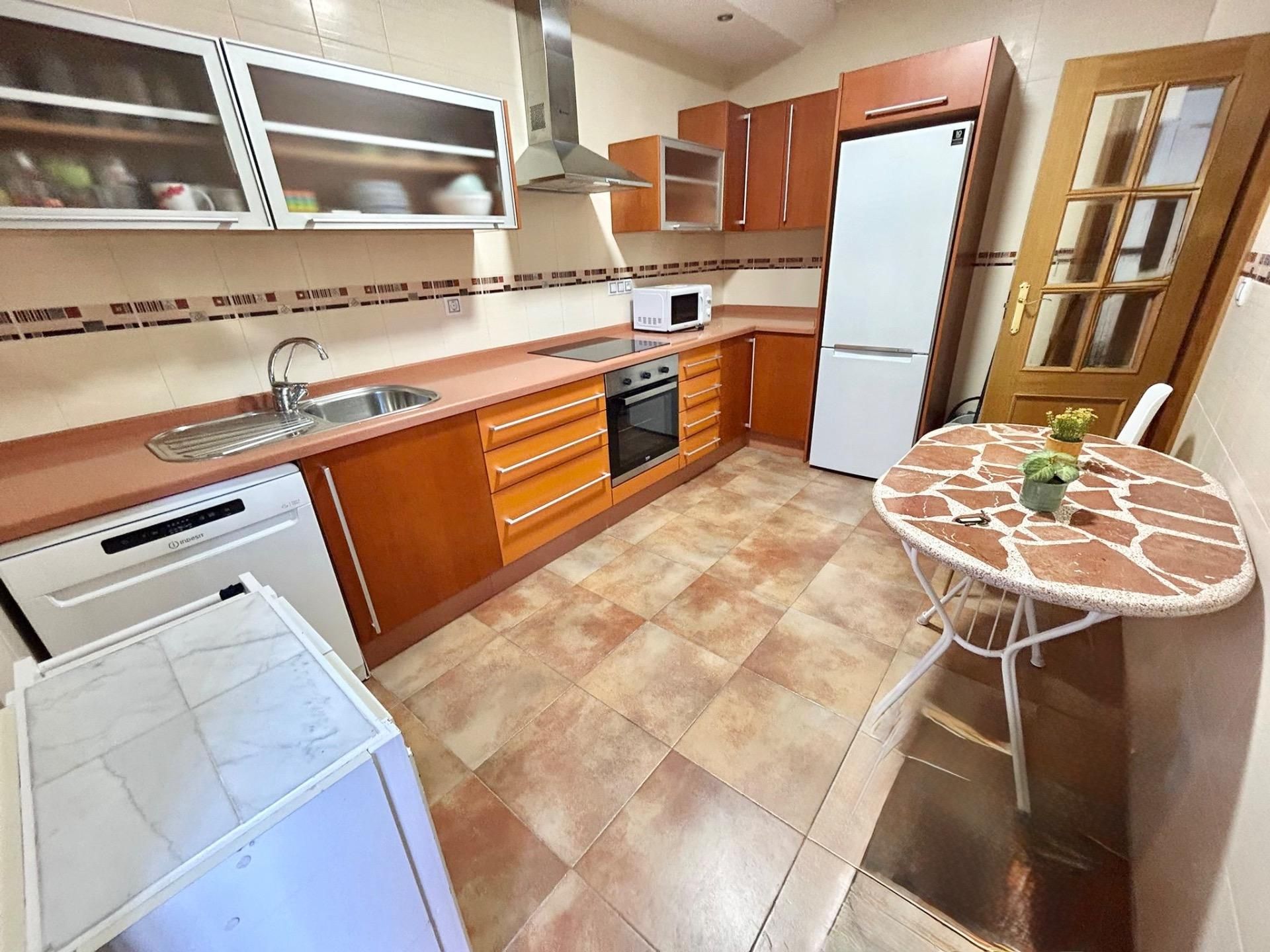 Cocina de Casa o chalet en venta en Orihuela con Aire acondicionado, Calefacción y Jardín privado