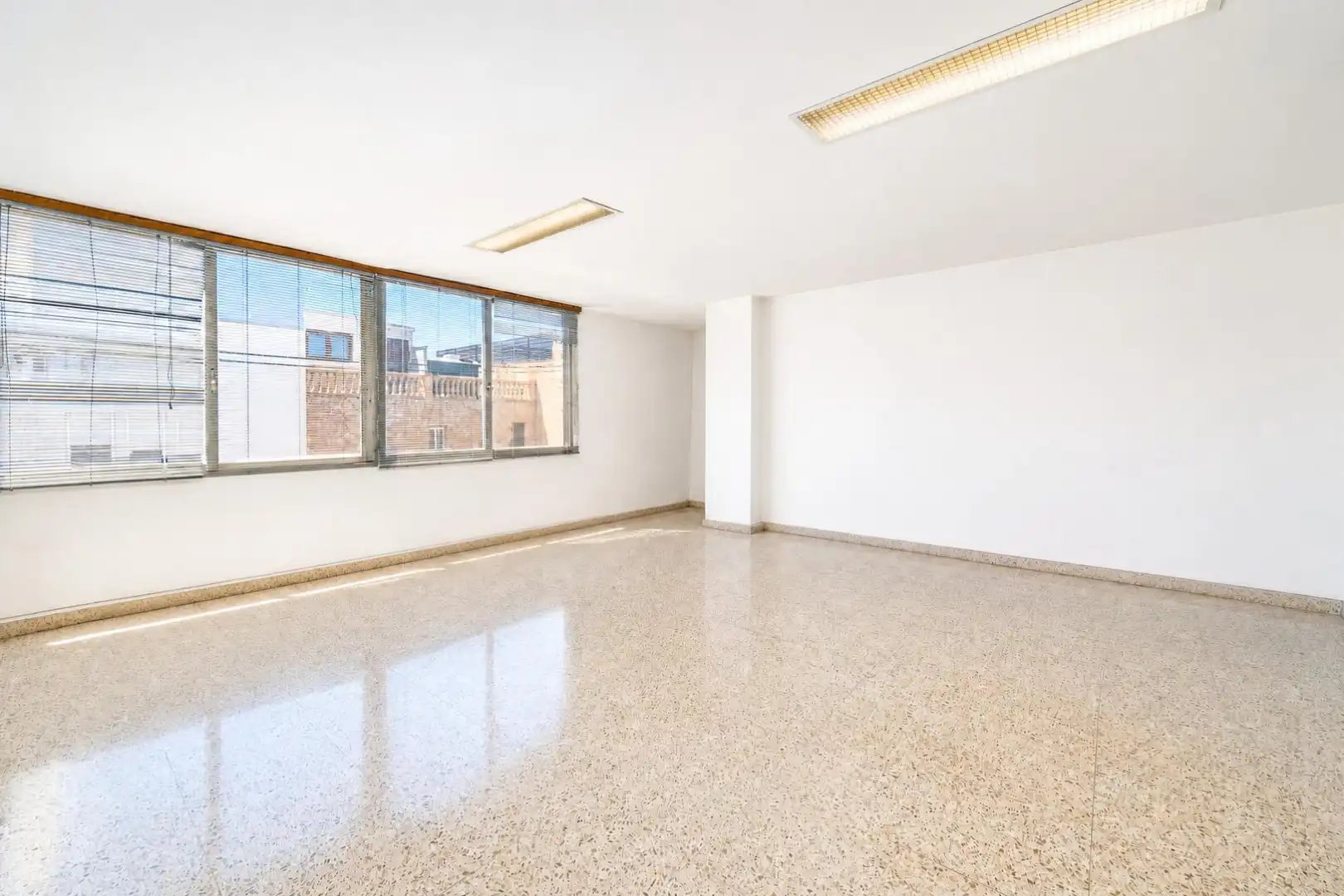 Local en venta en  Palma de Mallorca con Aire acondicionado y Terraza