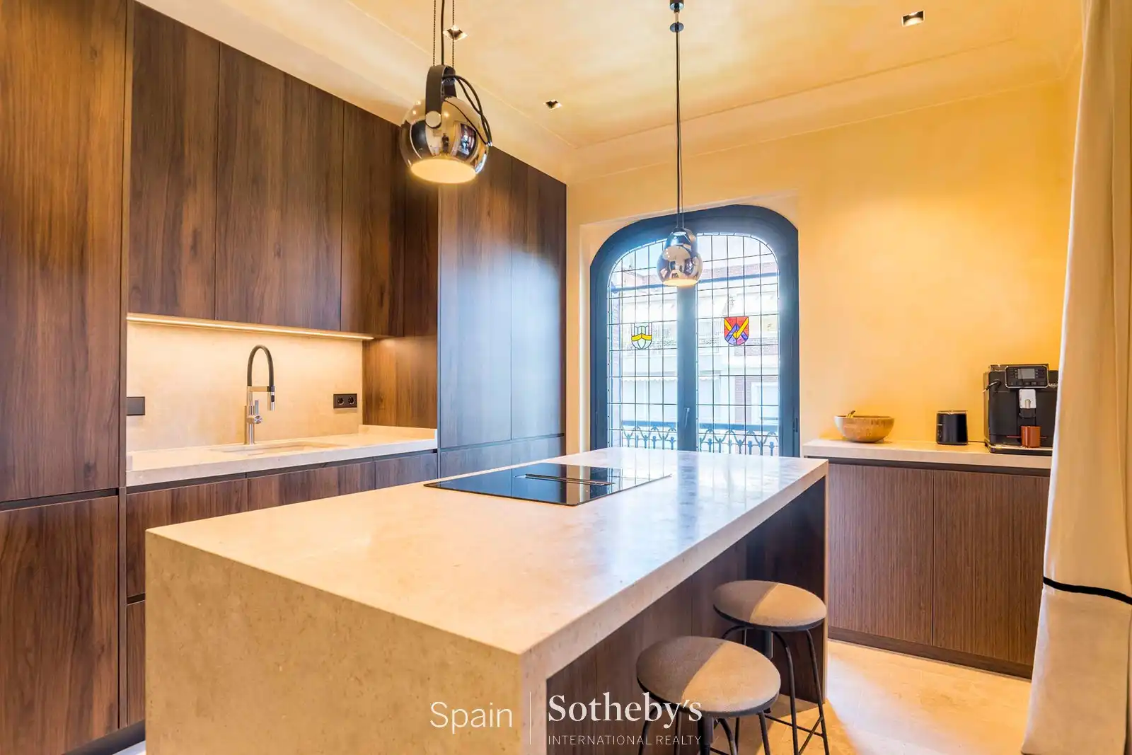 Cuina de Apartament en venda en Madrid amb Aire condicionat i Calefacció