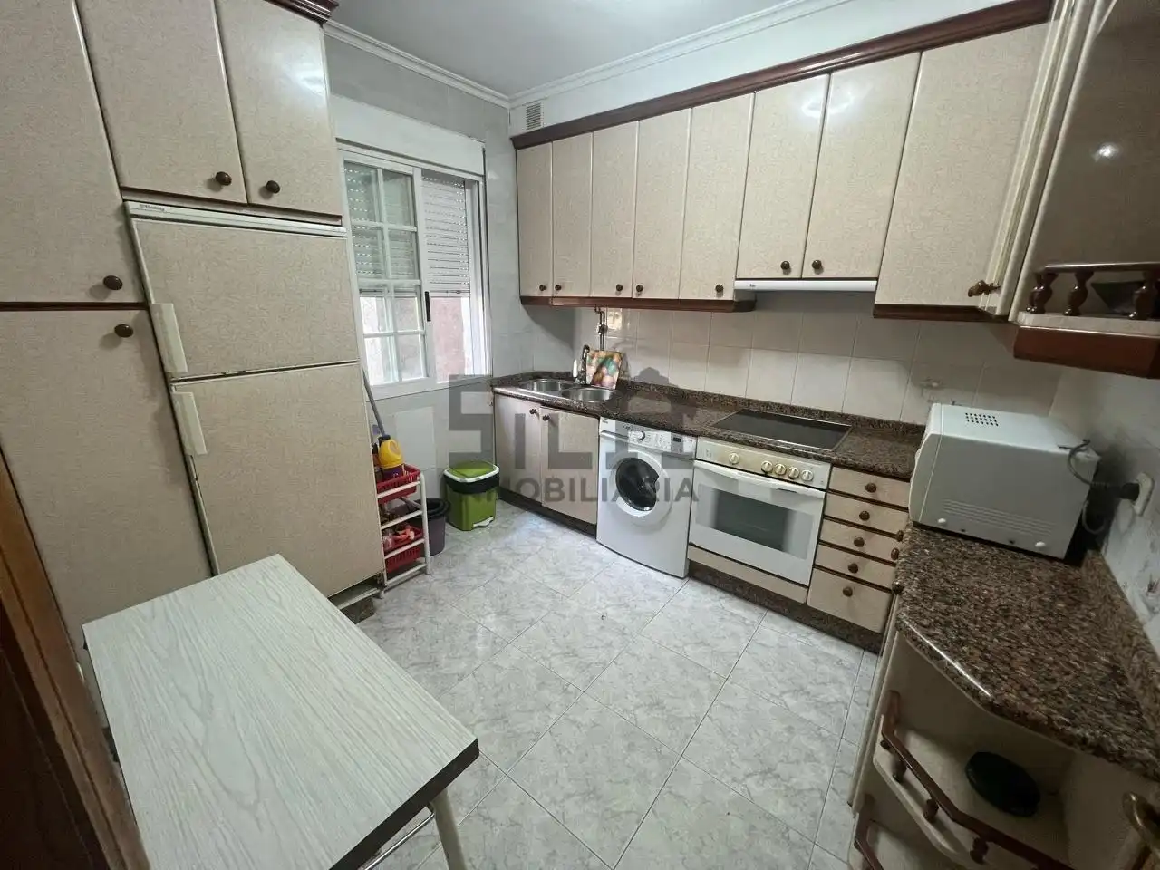 Kitchen of Flat for rent in Ourense Capital   with Heating, Terrace and Balcony