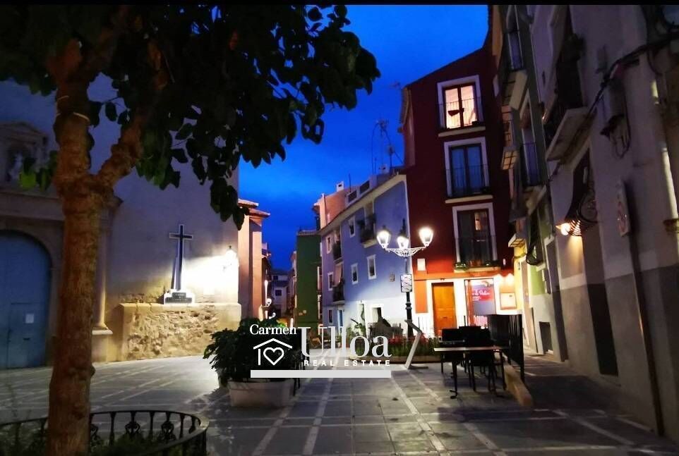 Außenansicht von Wohnungen zum Verkauf in Villajoyosa / La Vila Joiosa mit Privatgarten, Terrasse und Balkon