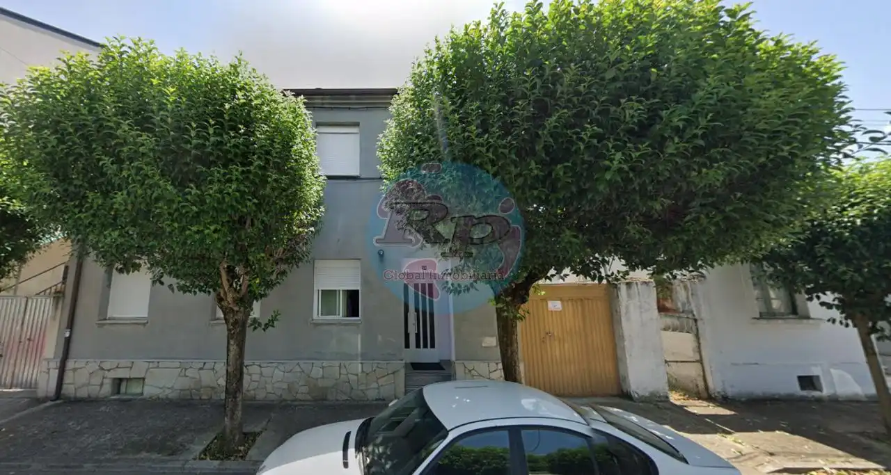 Vista exterior de Piso en venta en Ponferrada