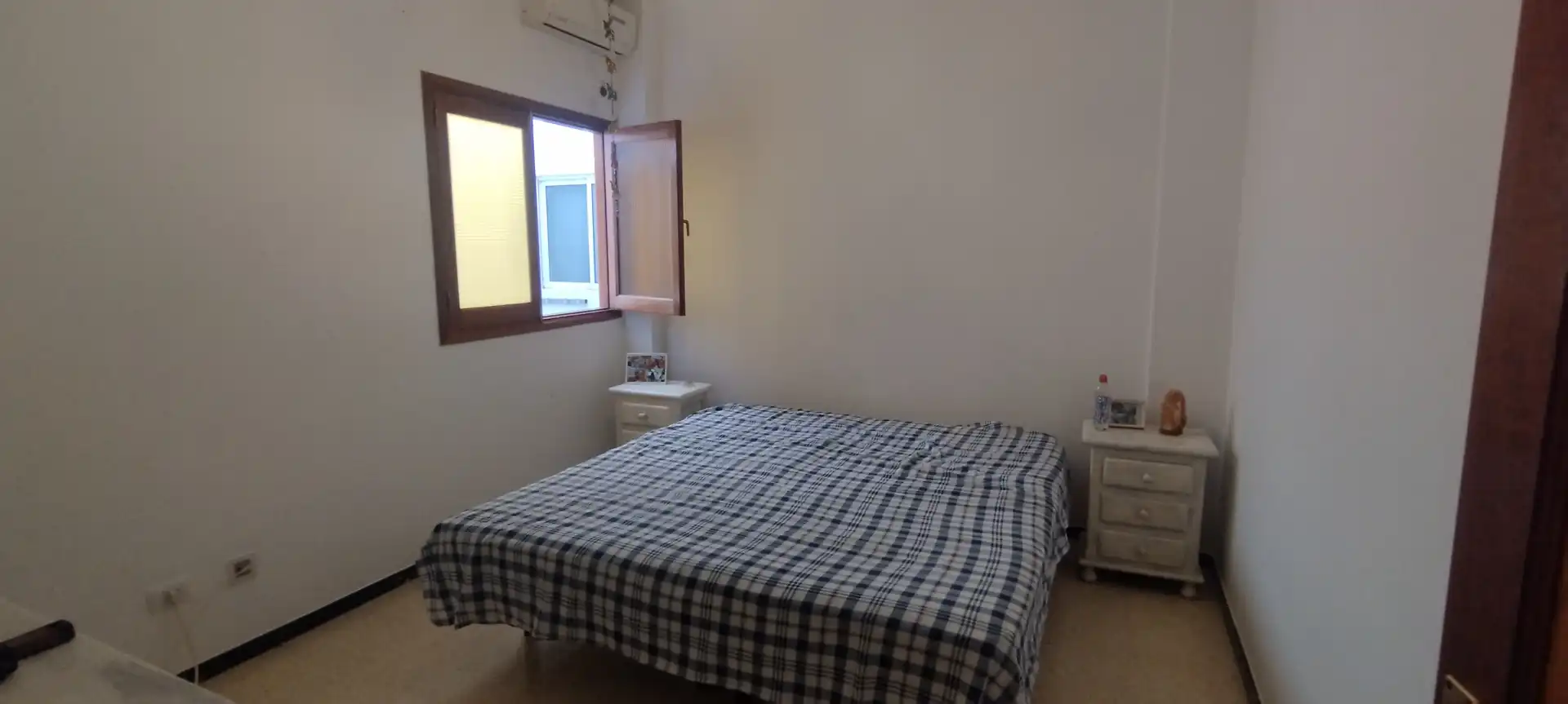 Dormitori de Pis en venda en Las Palmas de Gran Canaria amb Aire condicionat i Balcó