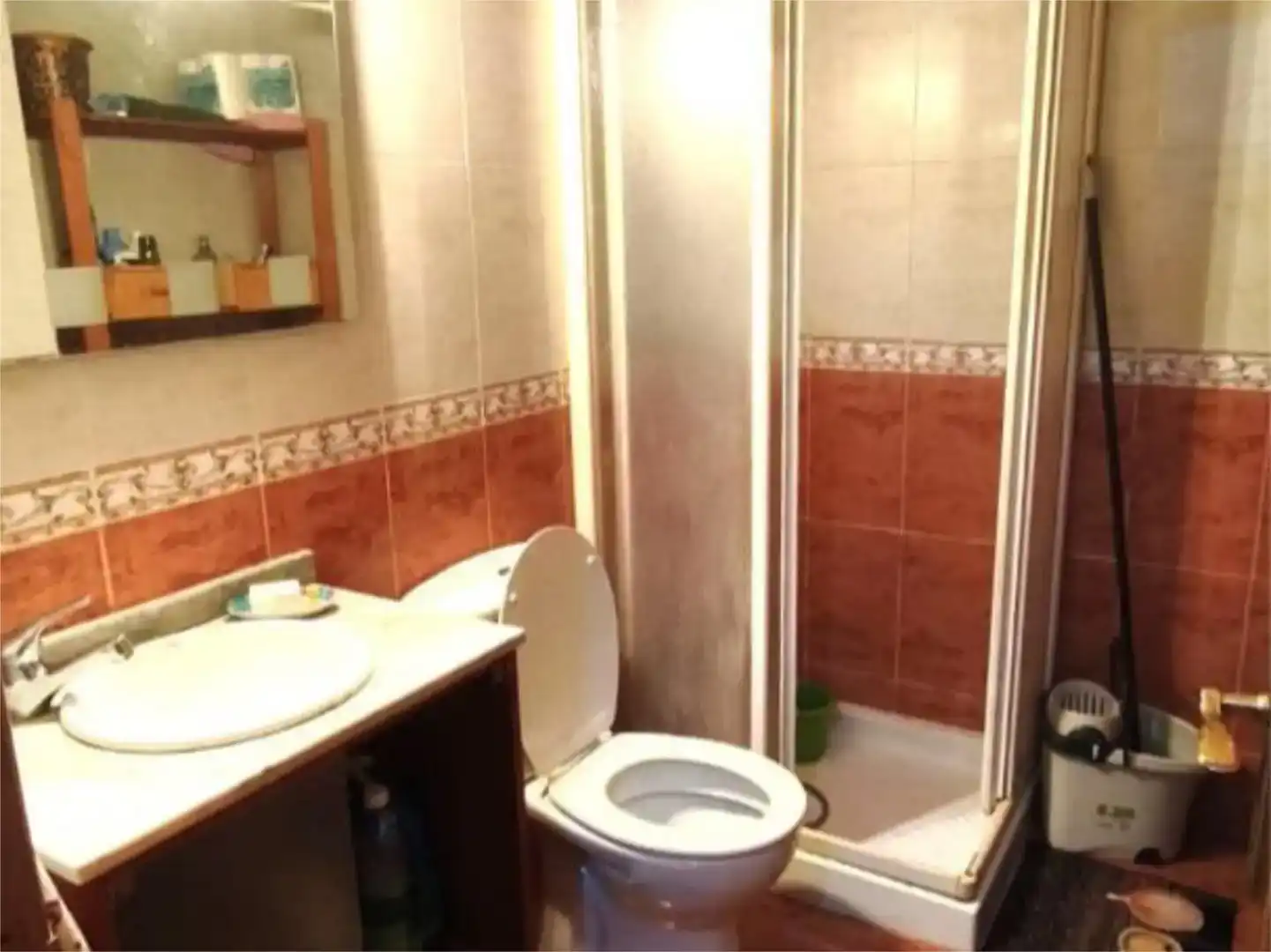 Bany de Pis en venda en Illescas amb Piscina i Balcó