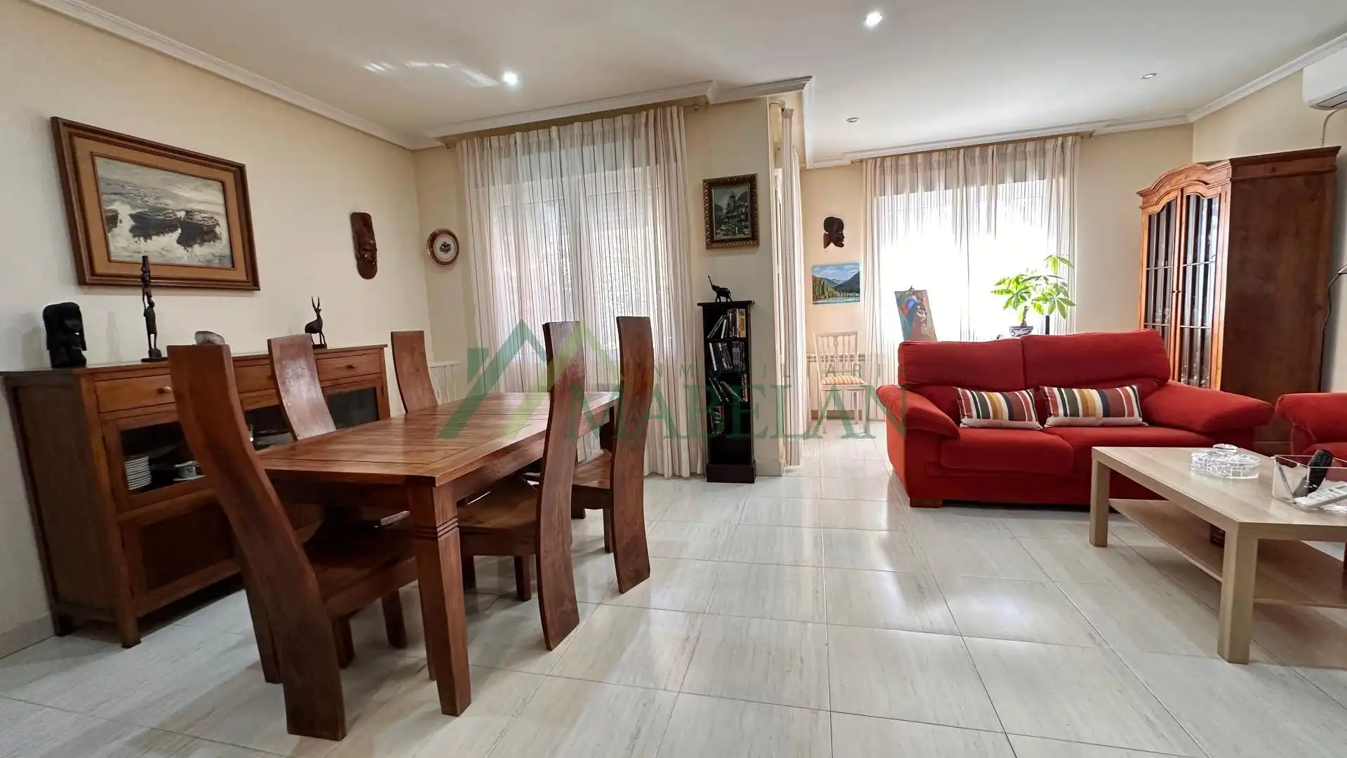 Sala de estar de Casa adosada en venta en Valdemorillo pueblo