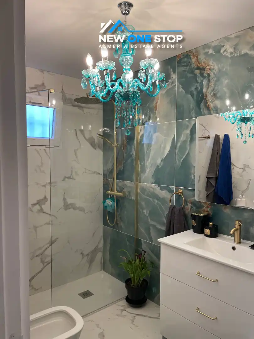Bany de Apartament en venda en Mojácar amb Aire condicionat, Calefacció i Jardí privat