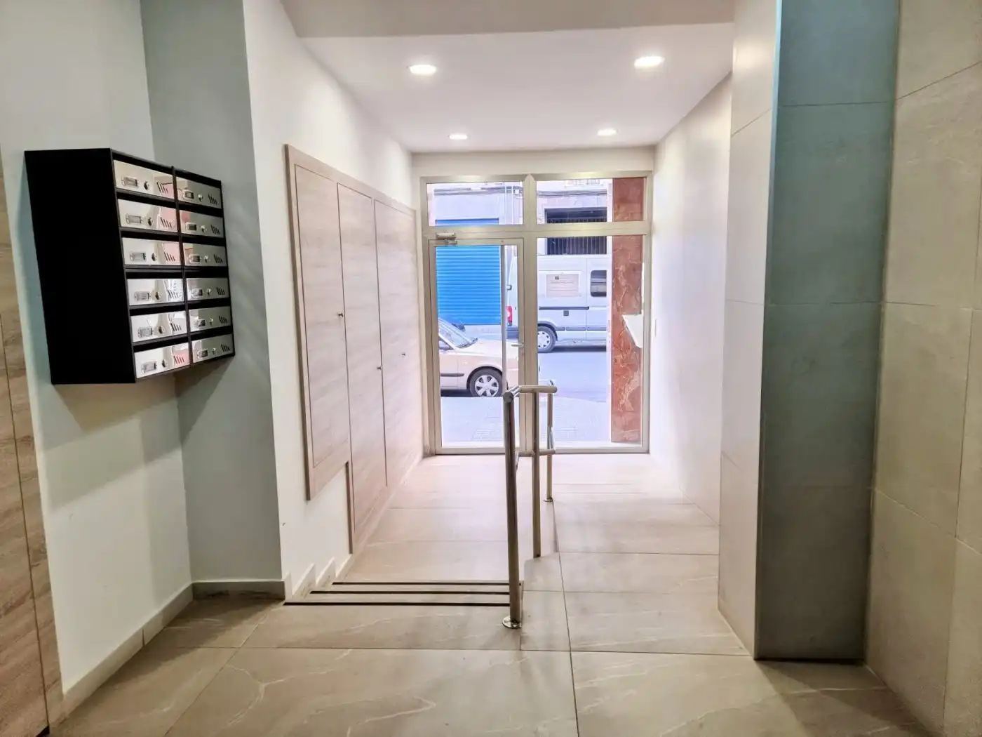 Business premises to rent in Elche ciudad, imagen 2