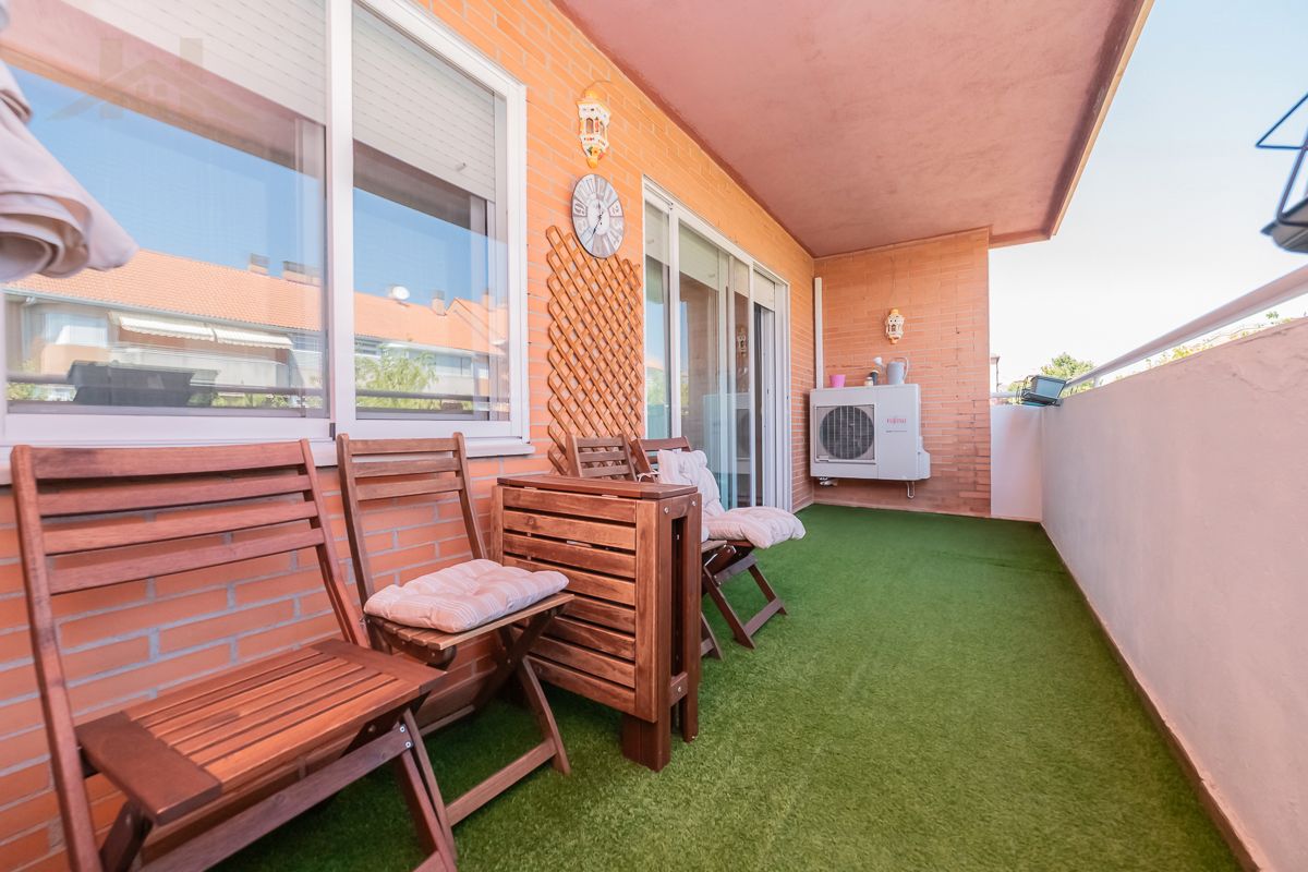 Balcony of Flat for sale in Boadilla del Monte  with Air Conditioner, Heating and Parquet flooring