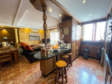 Wohnung mit Aufzug zum Verkauf in Calle Miguel de María Luque 1