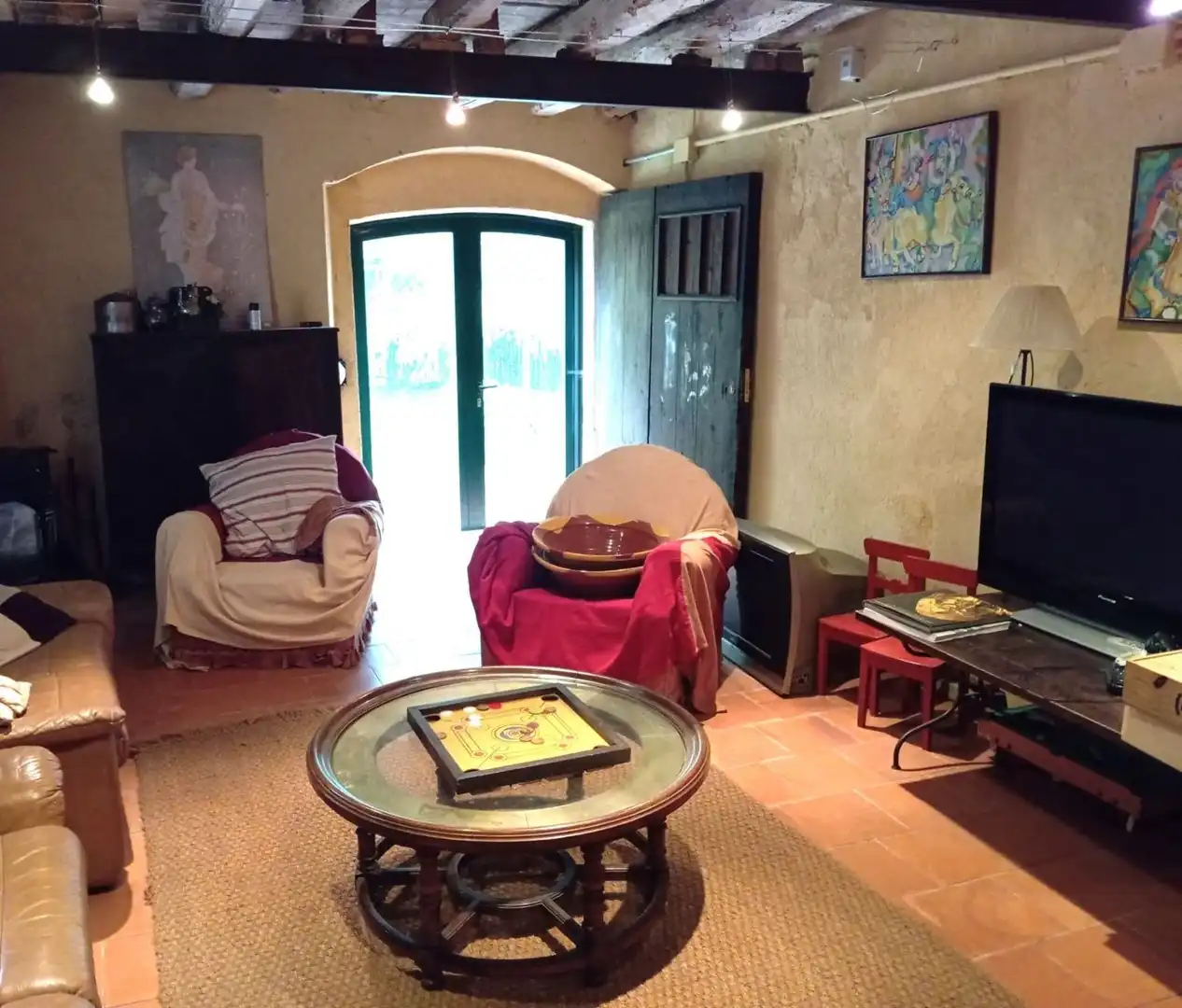 Sala d'estar de Finca rústica en venda en Sant Cebrià de Vallalta amb Jardí privat, Terrassa i Piscina comunitària