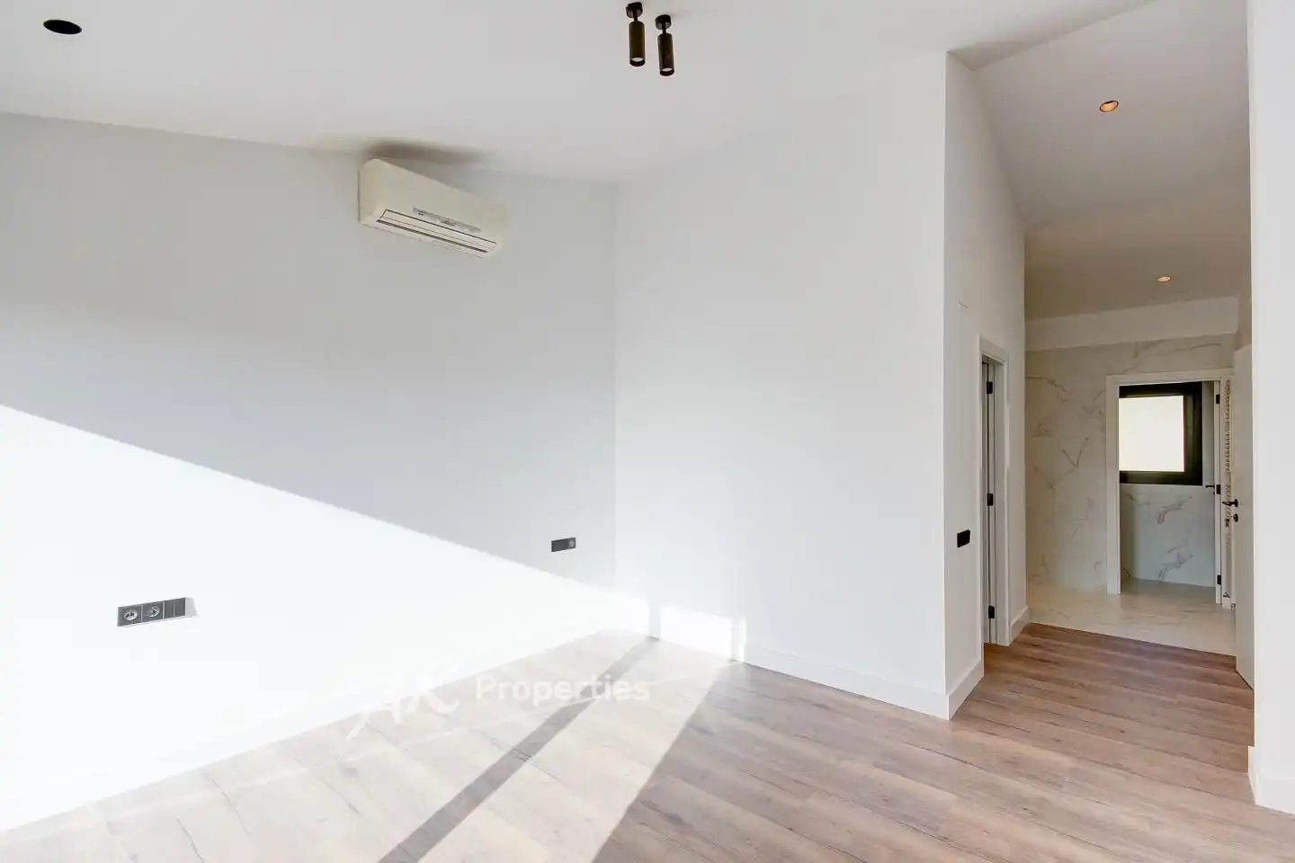 Haus oder Chalet zur Miete in Castelldefels mit Klimaanlage, Privatgarten und Terrasse