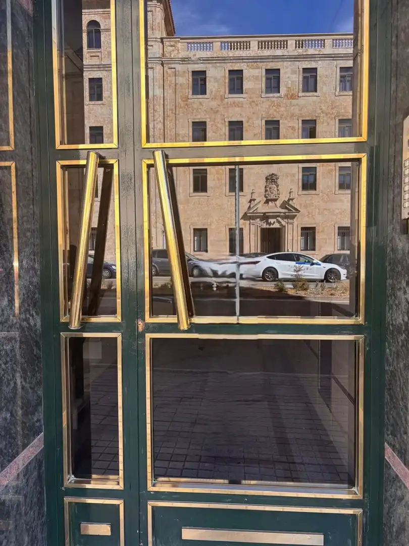 Außenansicht von Wohnung zum Verkauf in Salamanca mit Abstellraum