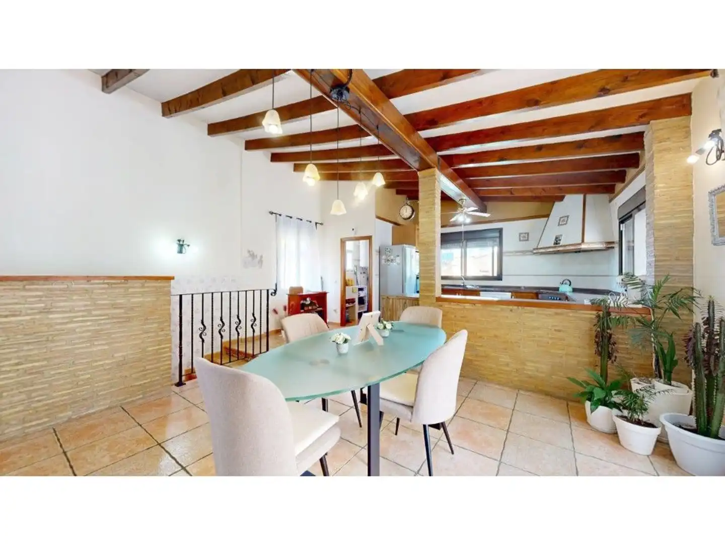 Cuina de Casa o xalet en venda en Tavernes de la Valldigna amb Terrassa i Piscina