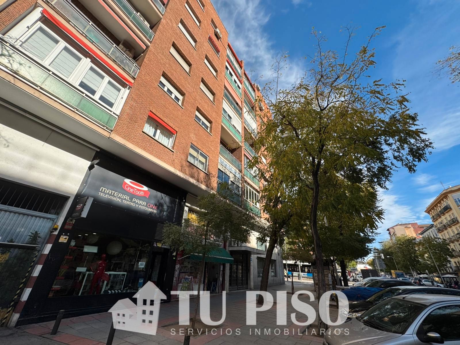 Exterior view of Flat for sale in  Madrid Capital  with Heating and Alarm
