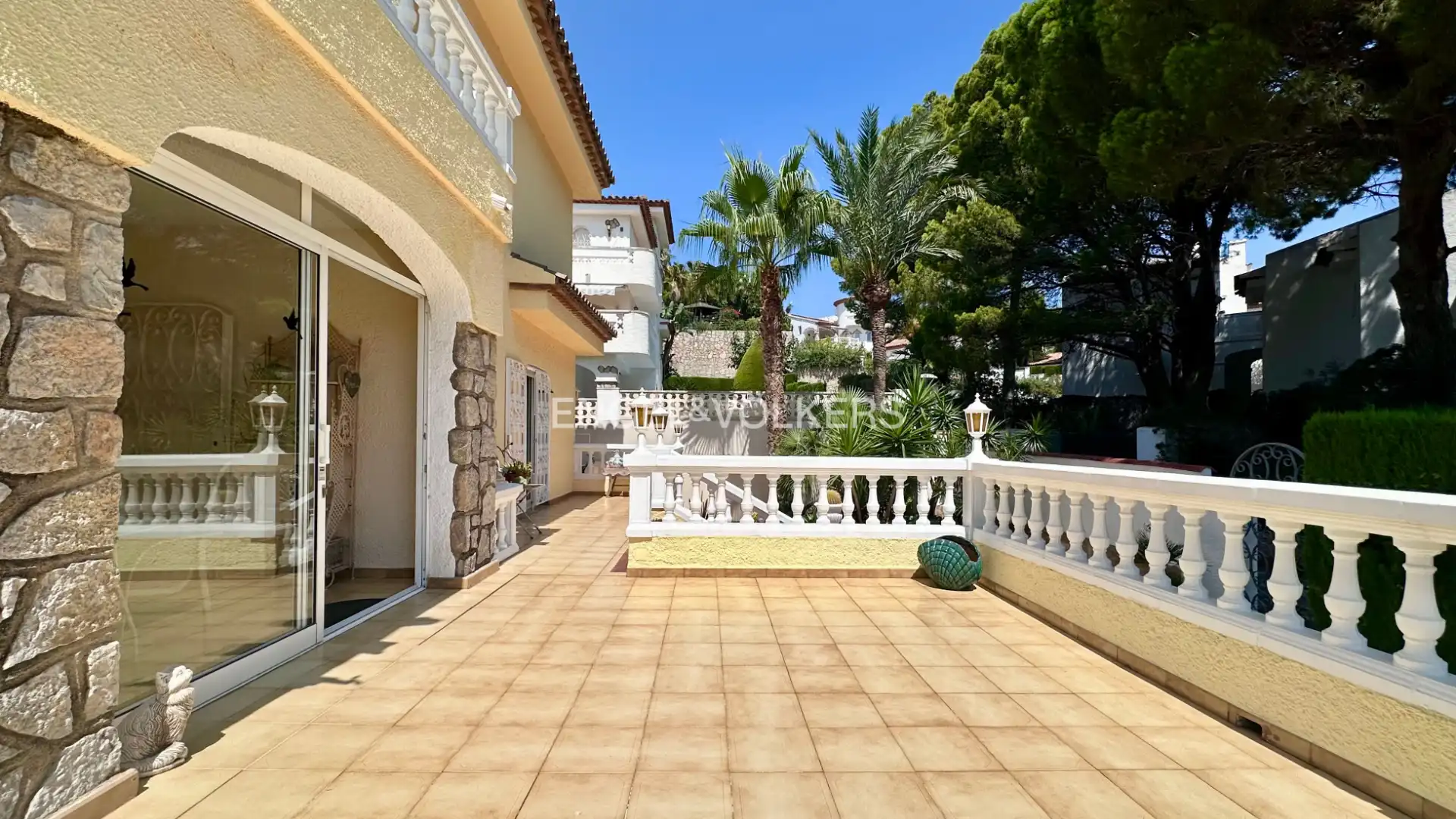 Vista exterior de Casa o chalet en venta en Mont-roig del Camp con Aire acondicionado, Calefacción y Jardín privado