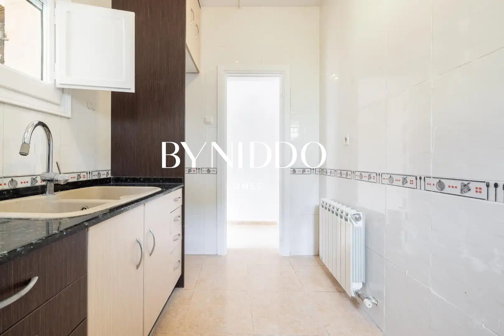 Cocina de Casa o chalet en venta en Sant Cugat del Vallès con Aire acondicionado, Calefacción y Jardín privado