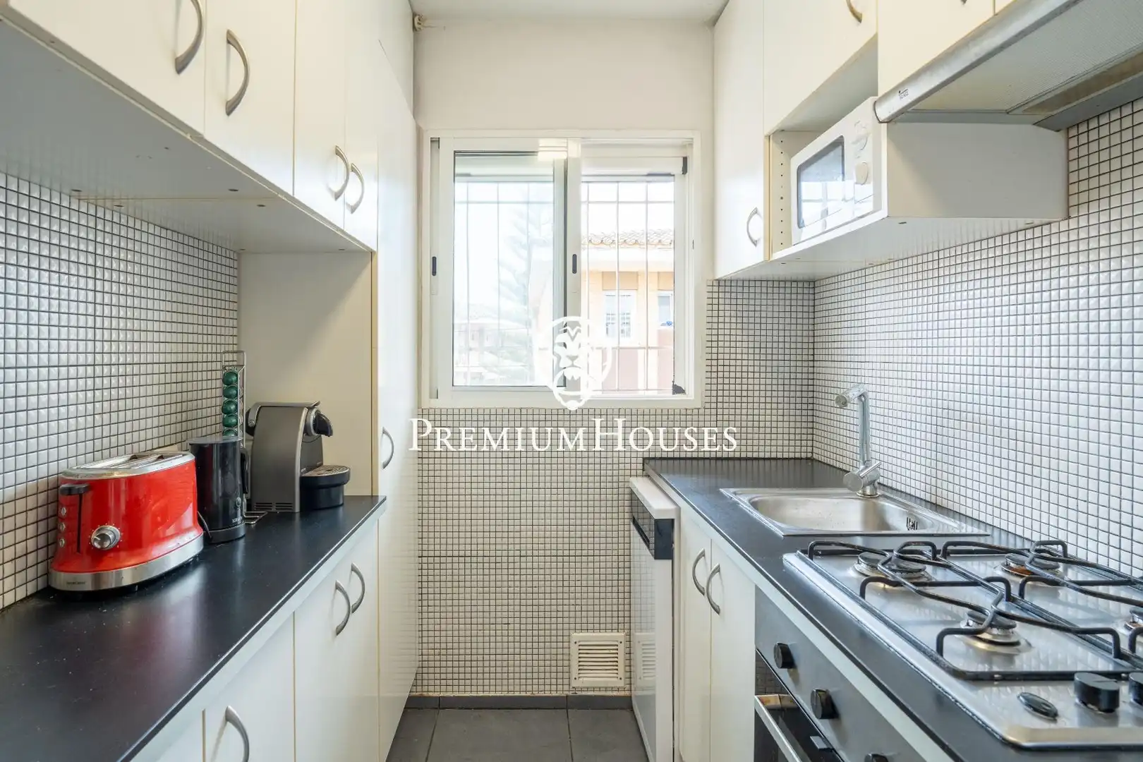 Küche von Dachboden zum Verkauf in Gavà mit Heizung, Parkett und Terrasse