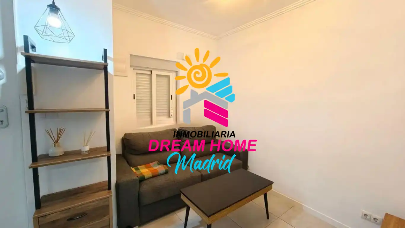 Vista exterior de Piso en venta en Madrid con Aire acondicionado, Terraza y Amueblado