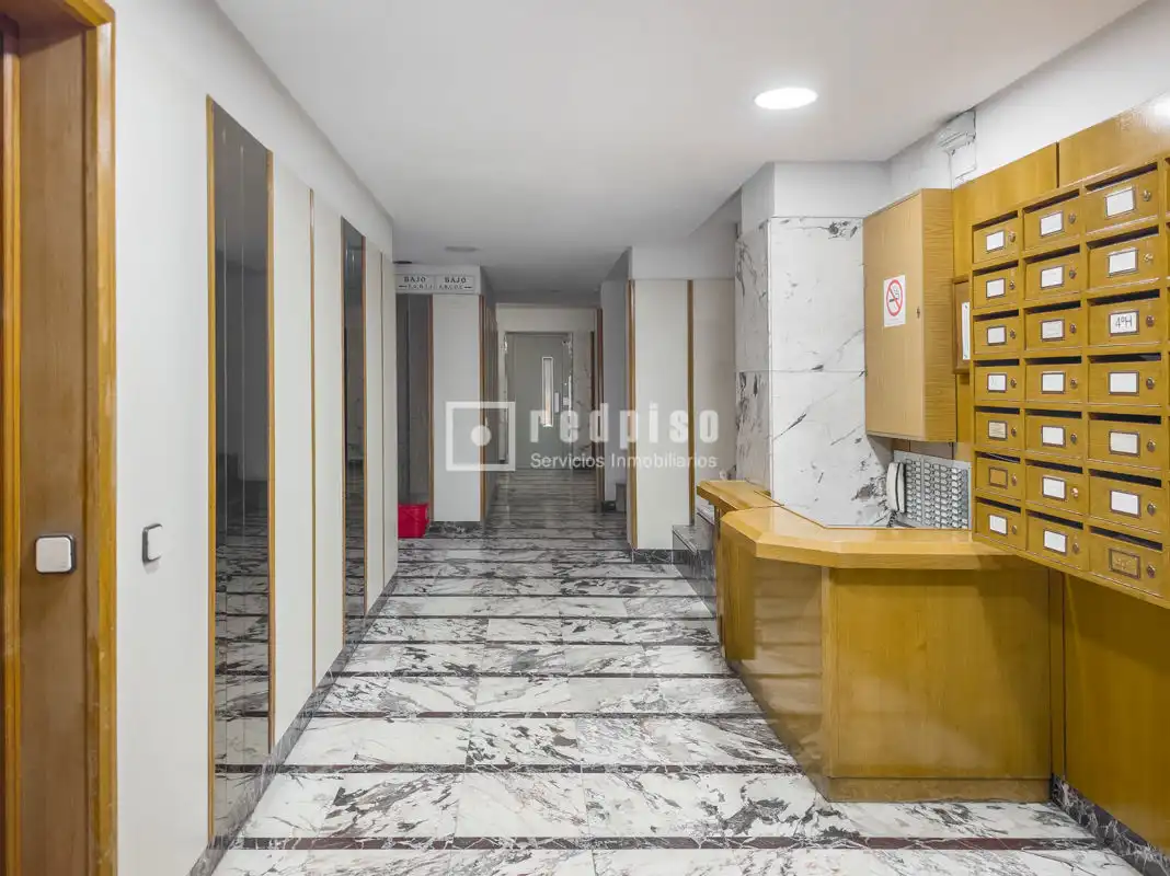 Apartamento de alquiler en Madrid con Calefacción, Parquet y Terraza