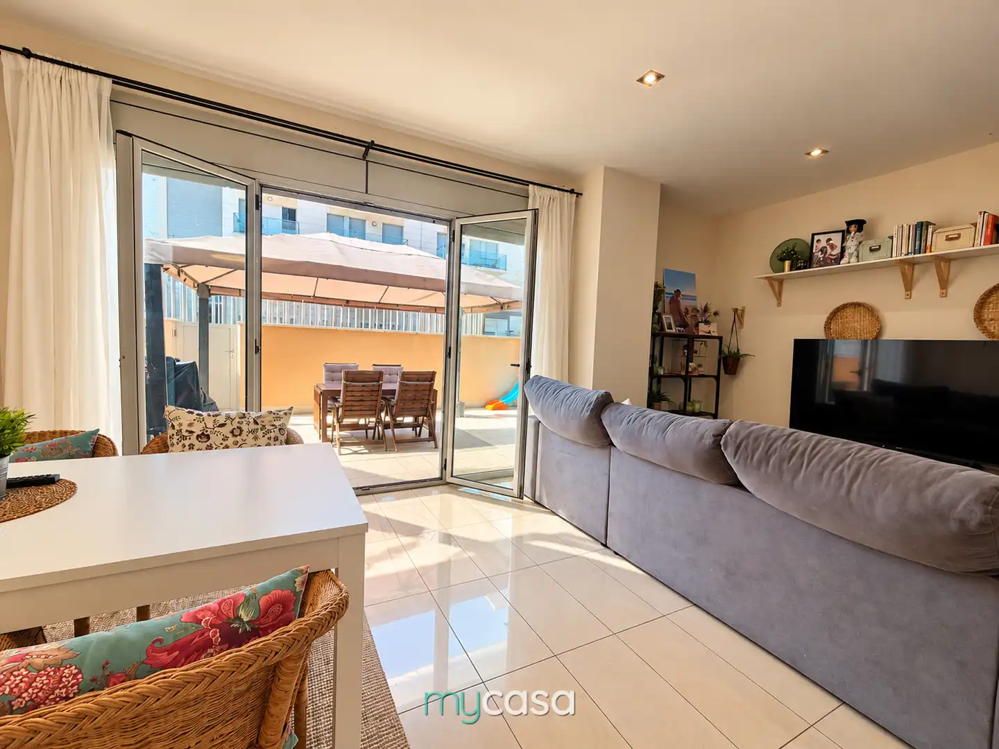 Flat with pool for sale in Carrer de la Mar Jònica, imagen 2