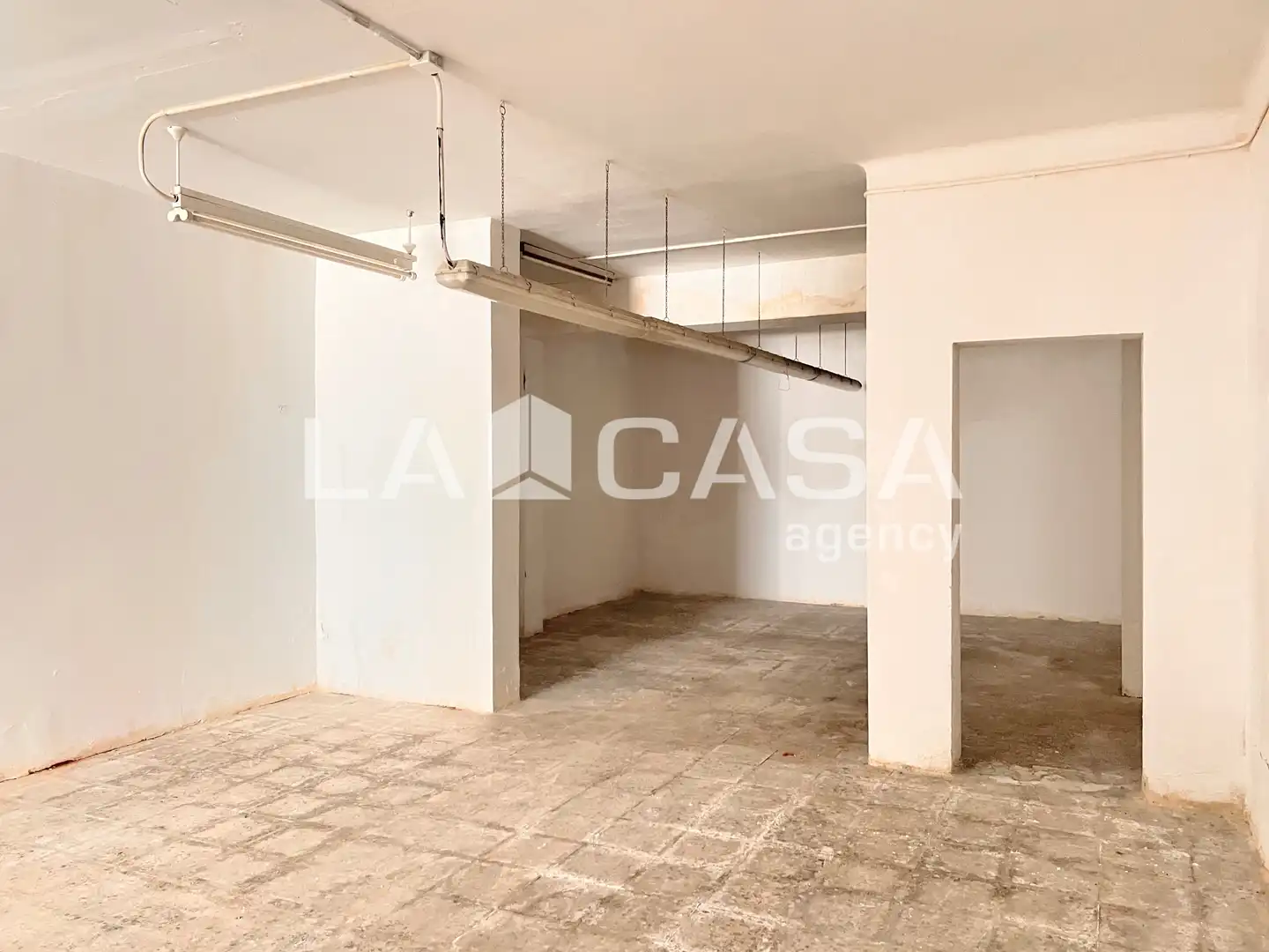 Local en venta en Badalona