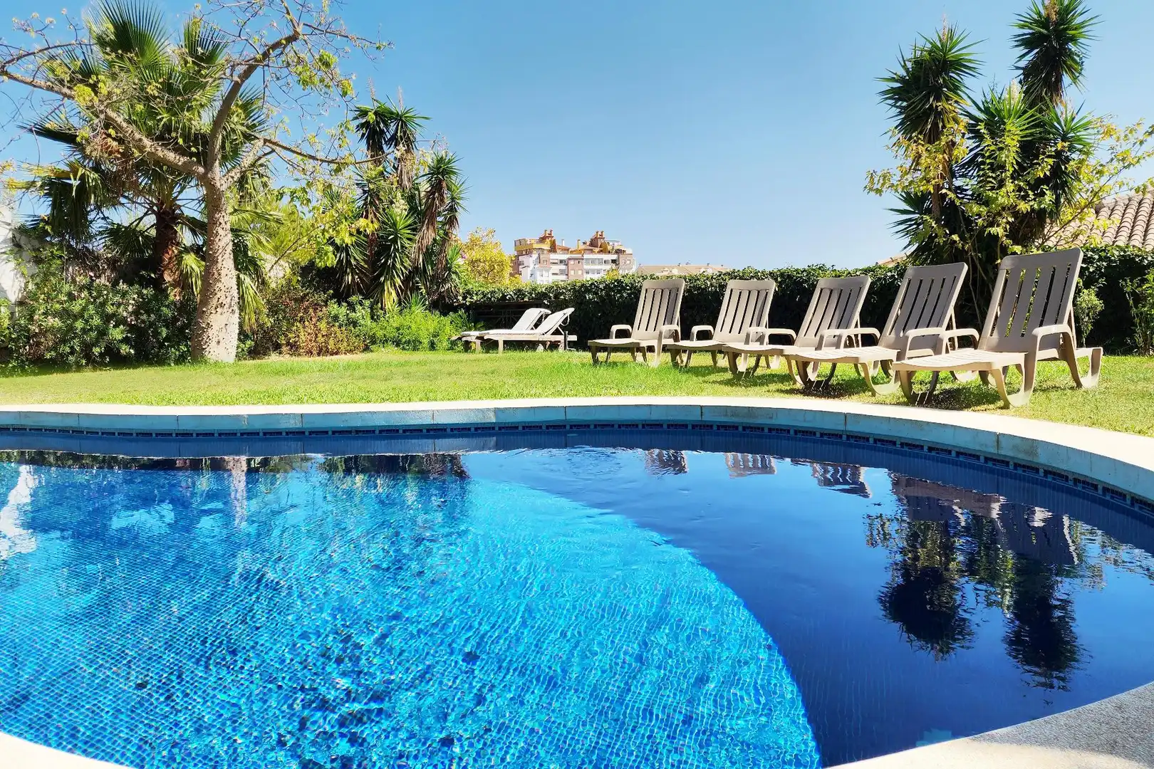 Piscina de Casa o xalet en venda en Benalmádena amb Aire condicionat, Calefacció i Jardí privat