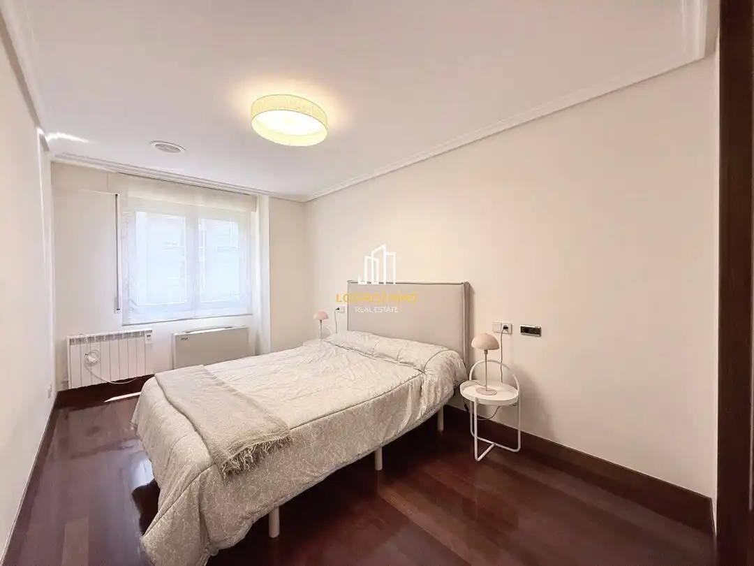 Schlafzimmer von Wohnung zur Miete in  Logroño mit Klimaanlage, Heizung und Abstellraum