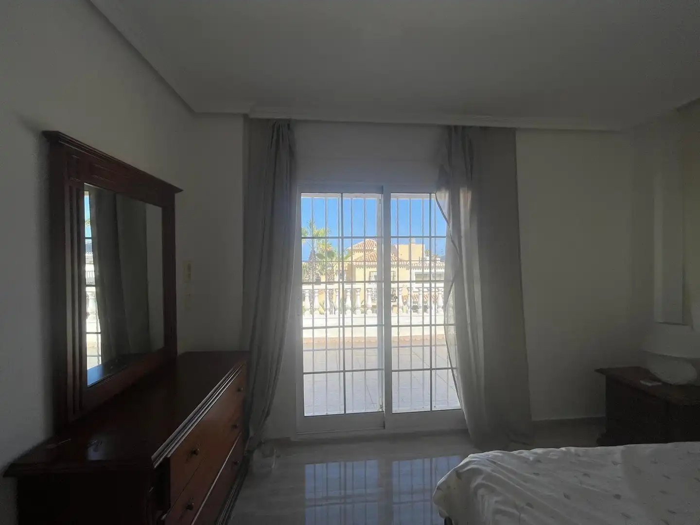 Dormitori de Casa adosada en venda en Torrevieja amb Aire condicionat, Calefacció i Jardí privat