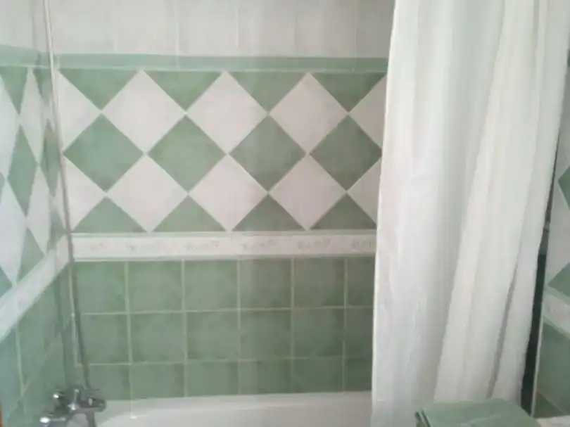 Badezimmer von Dachboden zur Miete in Gandia mit Klimaanlage, Möbliert und Balkon