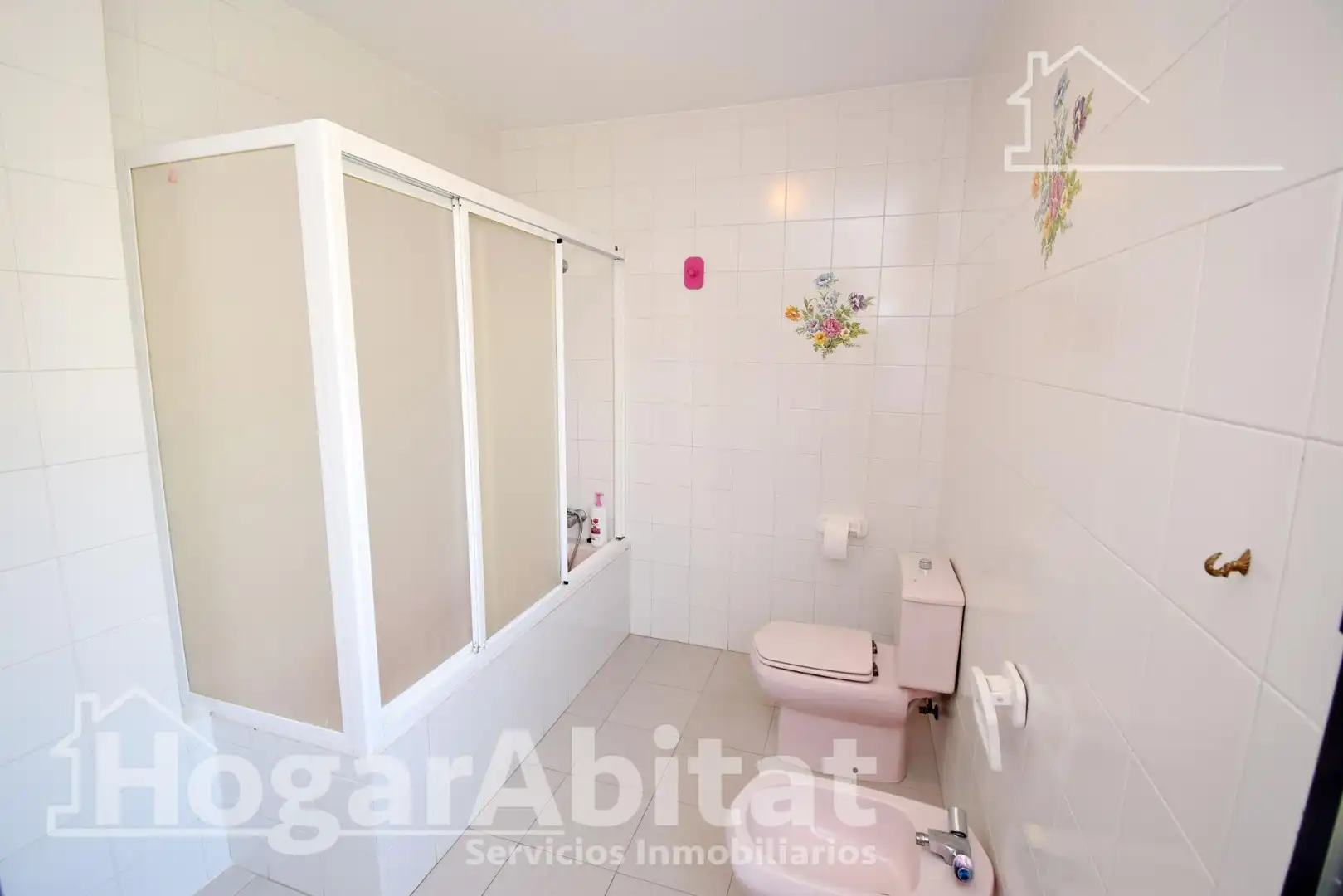 Badezimmer von Haus oder Chalet zum Verkauf in Almazora / Almassora mit Privatgarten, Terrasse und Abstellraum