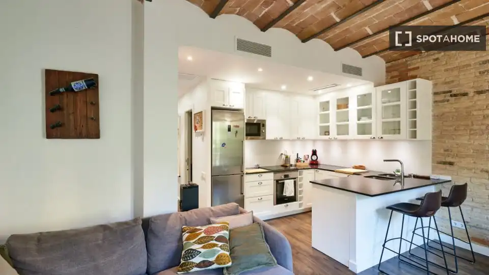 Flat with terrace to rent in Eixample, imagen 3