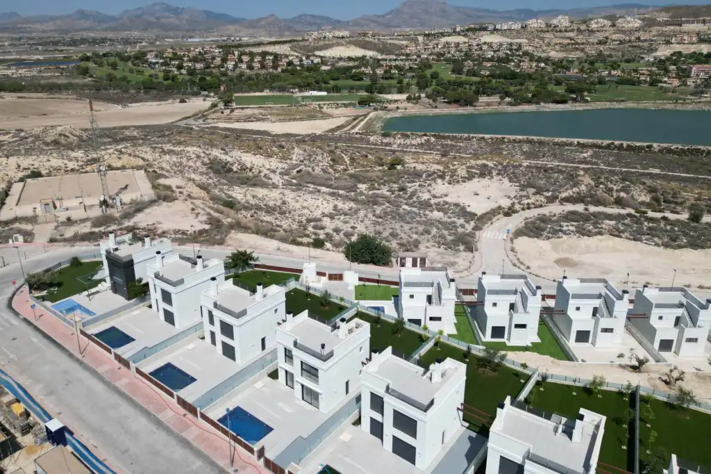 Vista exterior de Casa o chalet en venta en El Campello con Terraza y Balcón