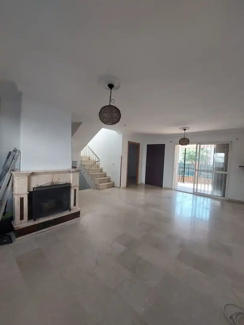 Houses for sale in Sevilla  with Air Conditioner, Terrace and Storage room