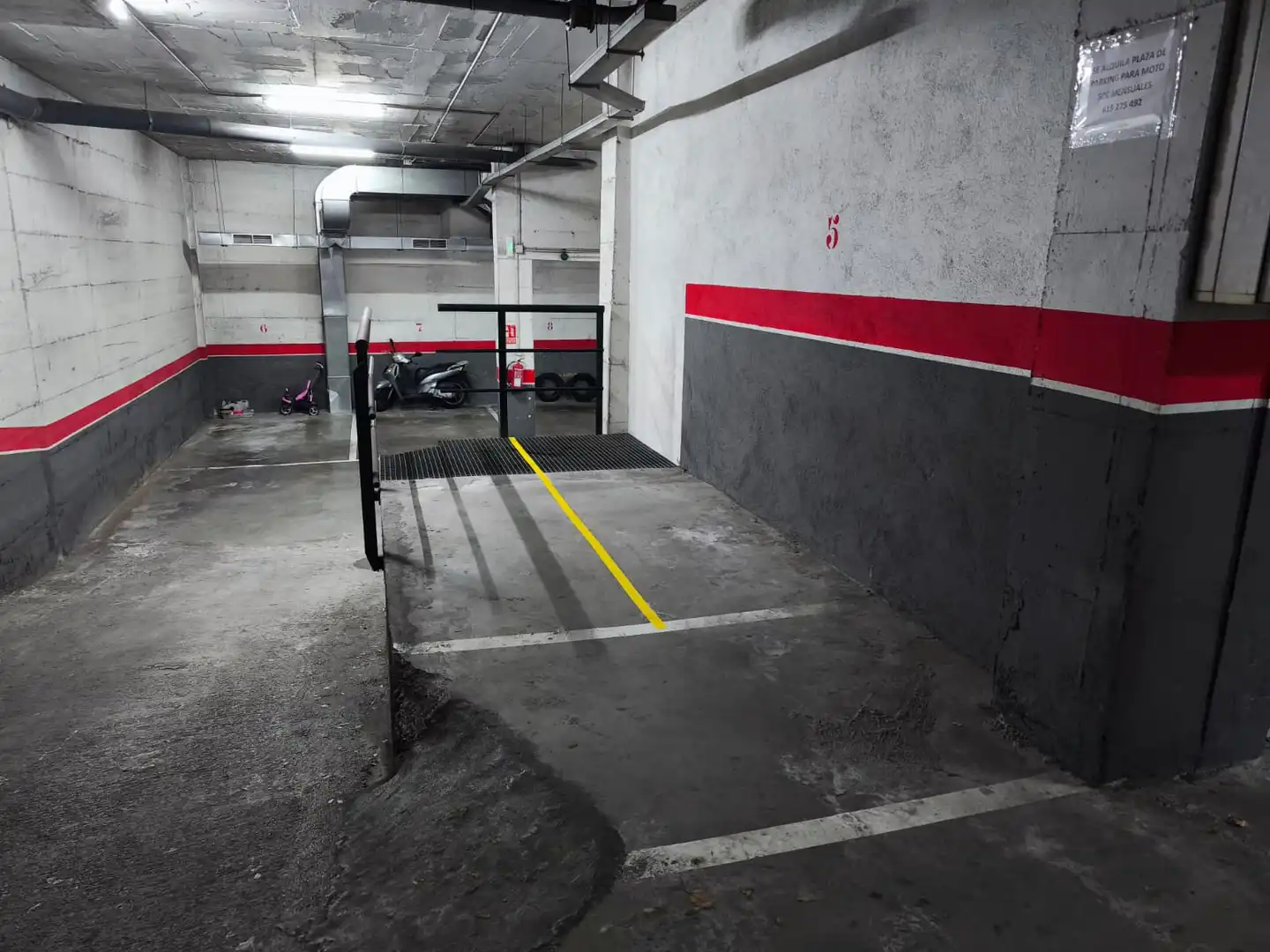 Einzelparkplatz zum Verkauf in Carrer de Cervantes 215, imagen 2