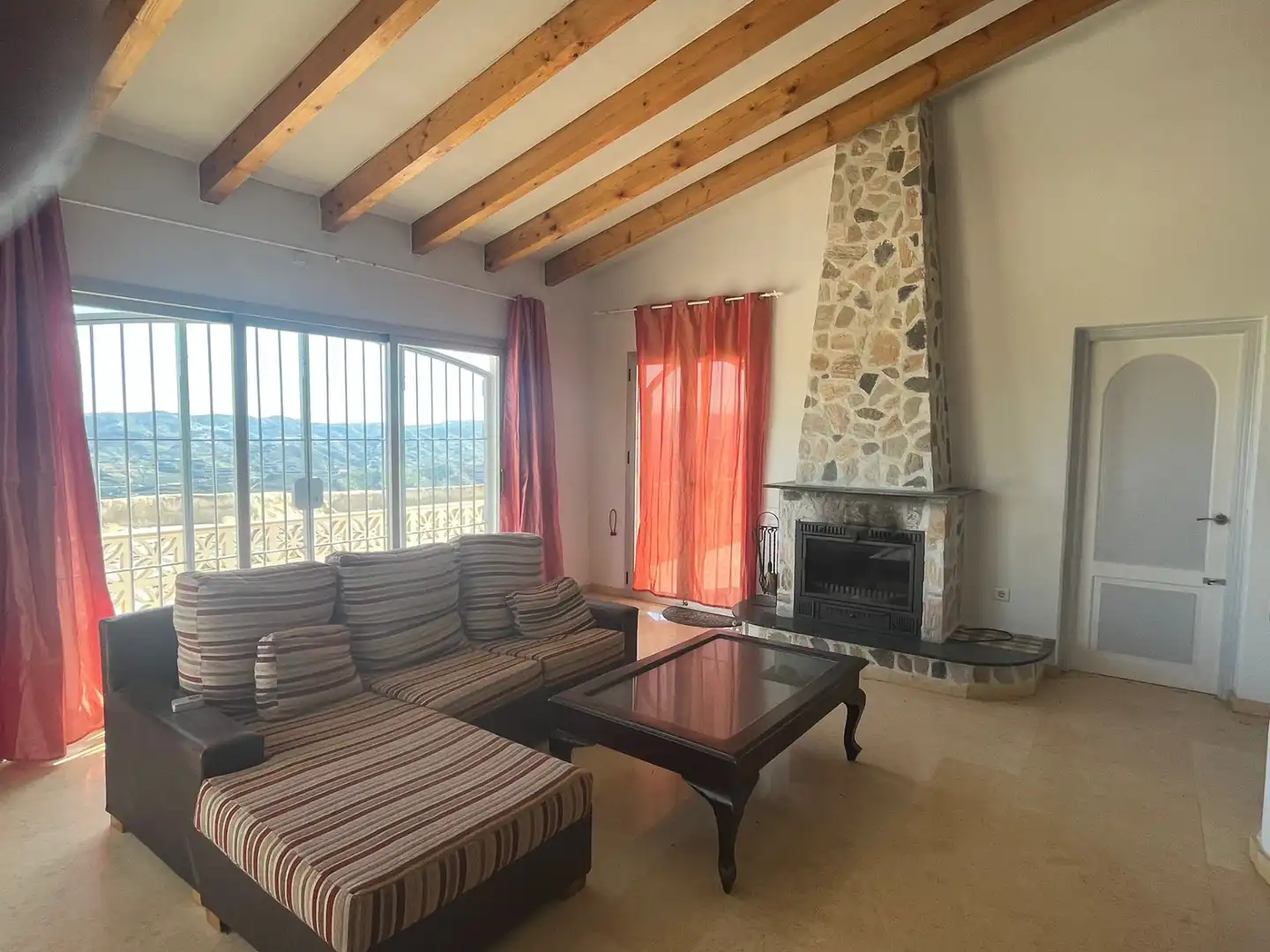 Finca rústica de lloguer a Calle Almendrillo, 7, Norte - Barrio del Pilar - El Reñidero