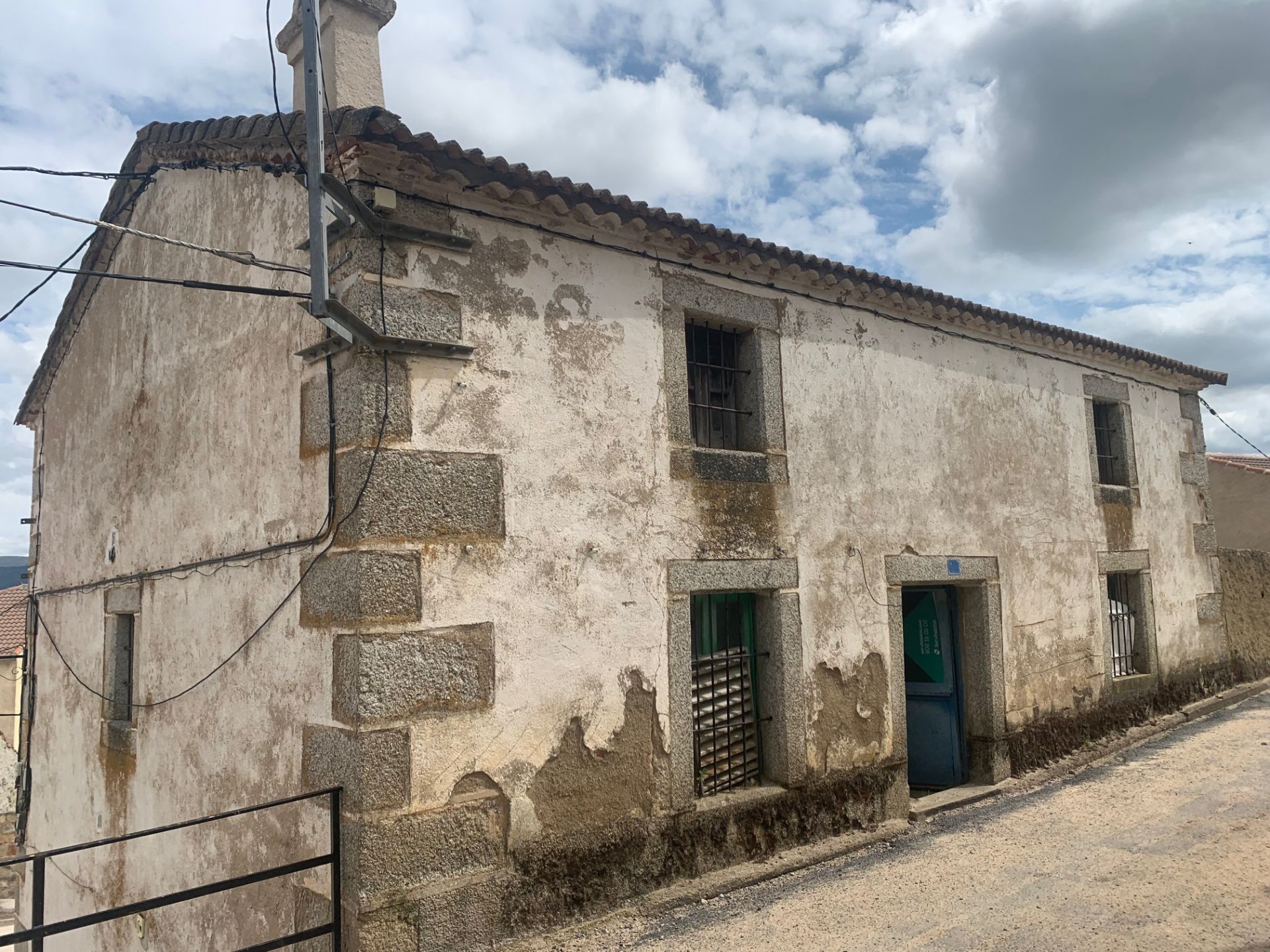 Vista exterior de Casa o xalet en venda en Bonilla de la Sierra amb Calefacció i Traster