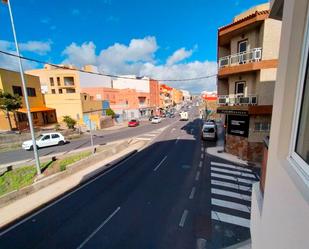 Exterior view of Flat to rent in  Santa Cruz de Tenerife Capital  with Storage room, Furnished and Oven