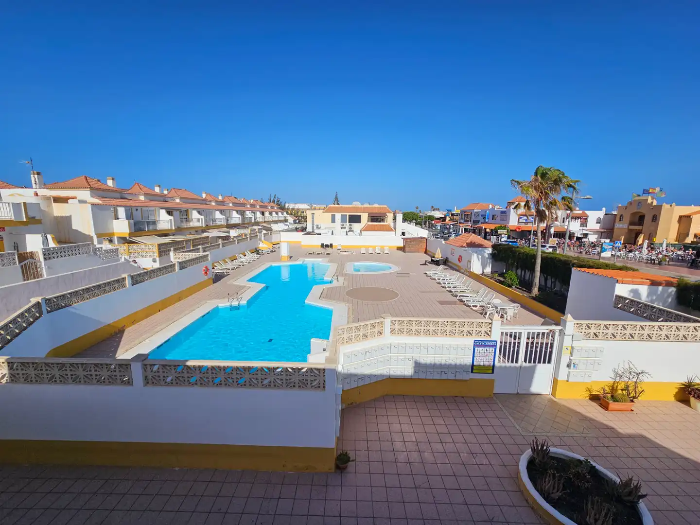 Piscina de Apartament de lloguer en Antigua amb Moblat, Balcó i Piscina comunitària