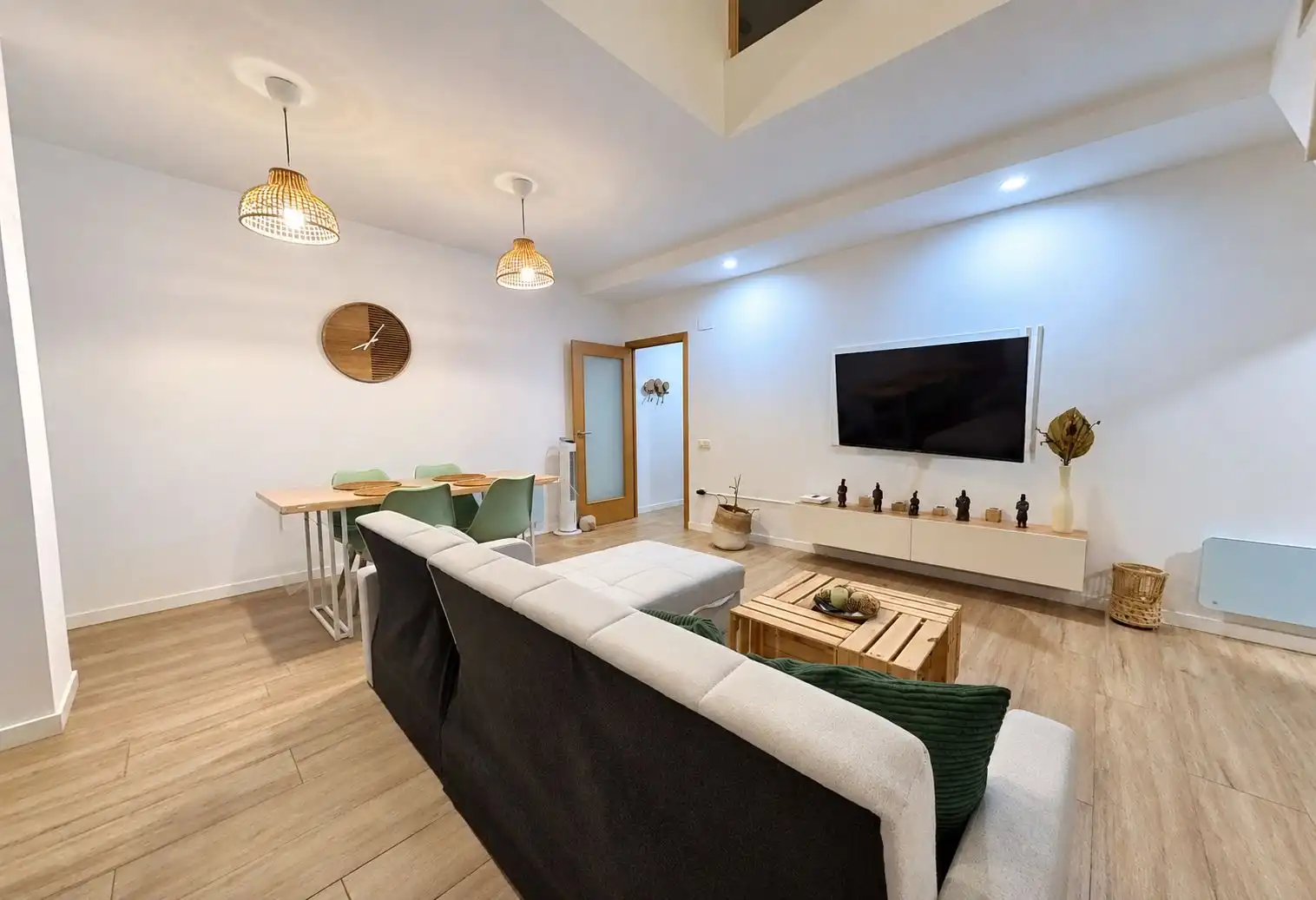 Duplex with lift for sale in Carrer ďAragó, imagen 3