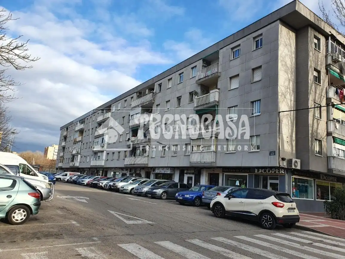 Außenansicht von Wohnung zum Verkauf in Torrejón de Ardoz mit Klimaanlage und Heizung