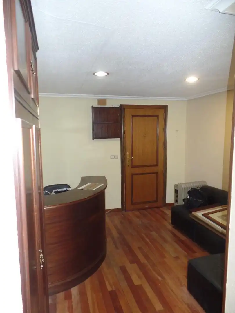 Oficina en venta en Calle Gran Via De San Marcos 23 4º E 24001 Leon, Centro Ciudad