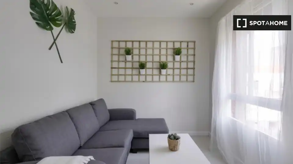 Sala de estar de Piso de alquiler en Madrid con Aire acondicionado, Calefacción y Amueblado