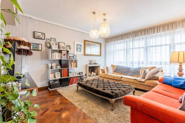 Piso en Venta en Avenida Ejército en Los Castros - Castrillón