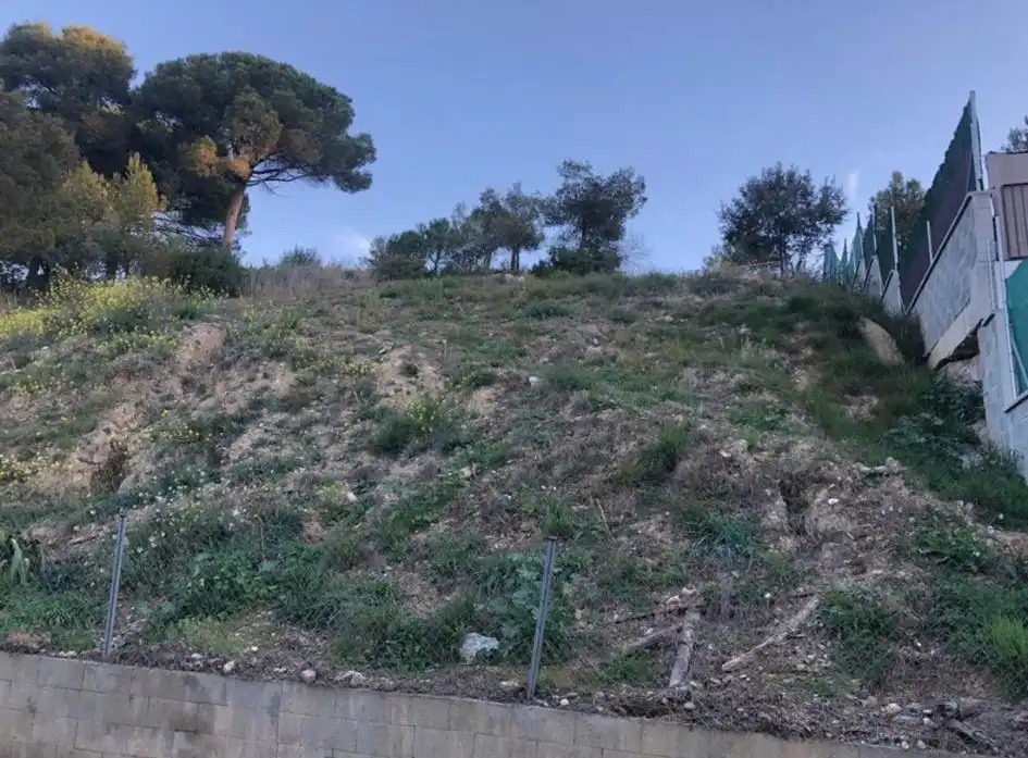 Wohnbaugrundstück zum Verkauf in Carrer de París, imagen 3