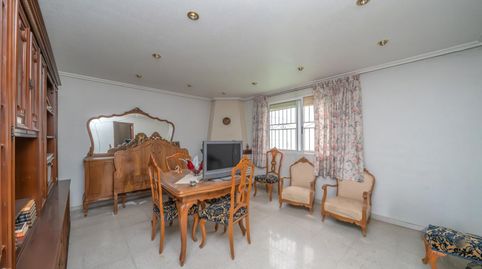 Foto 2 de Casa adosada en venta en Av. País Valenciano, Albatera, Alicante