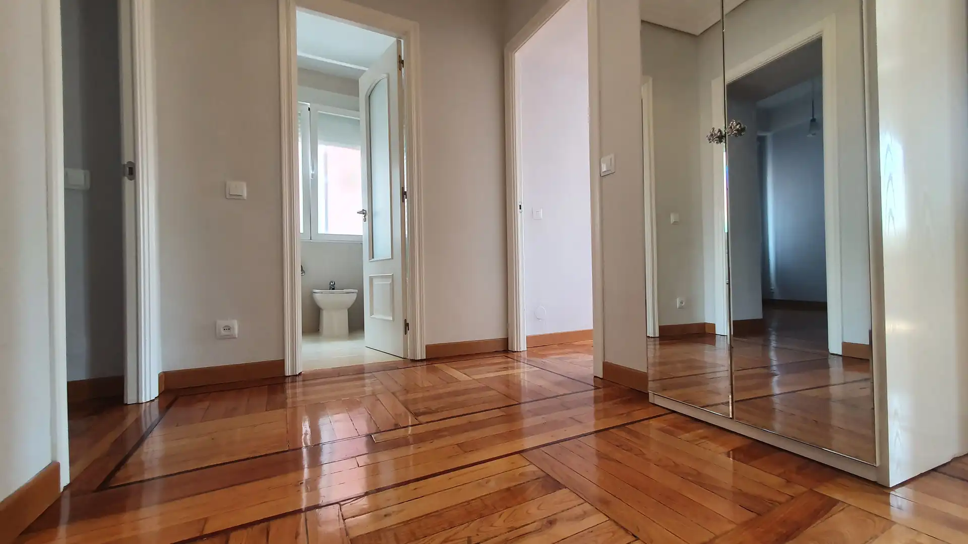 Flat for rent in Calle de San Bernardo, Universidad - Malasaña