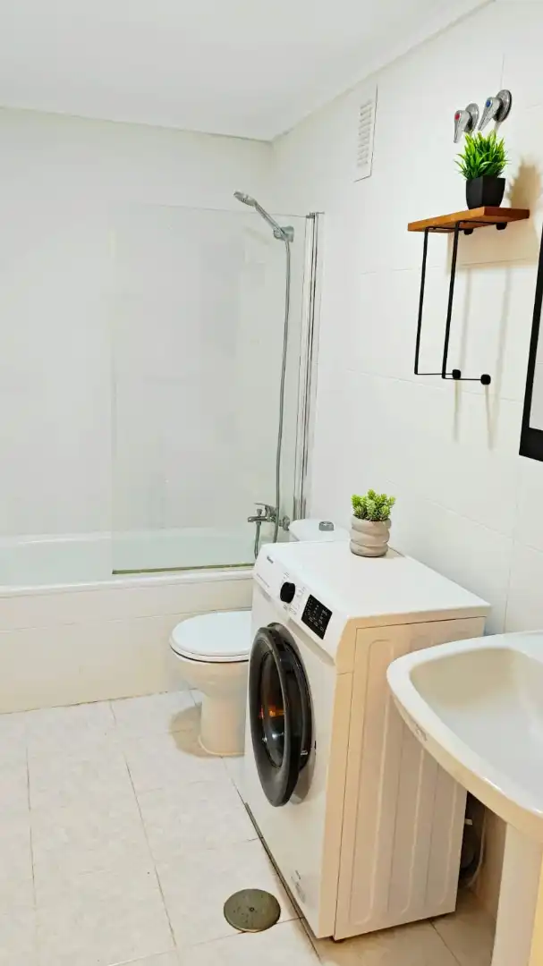 Wohnung mit Pool zum Verkauf in Calle Bazan 92, imagen 5
