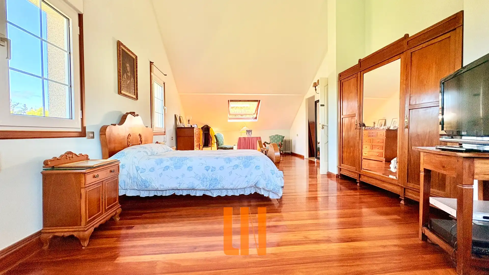 Dormitori de Casa o xalet en venda en Oleiros amb Calefacció, Jardí privat i Parquet