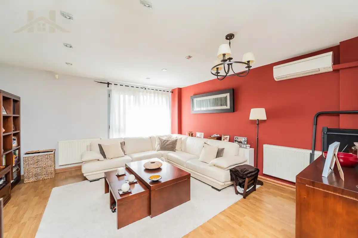 Sala de estar de Piso en venta en Navalcarnero con Aire acondicionado, Calefacción y Parquet