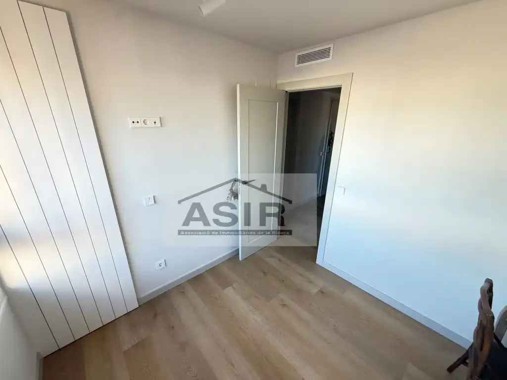 Habitación de Piso de alquiler en Alzira con Aire acondicionado